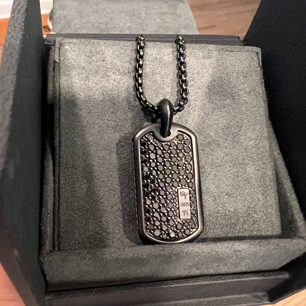 Lightly worn 3x David Yurman dog tag diamond pendant & necklace.